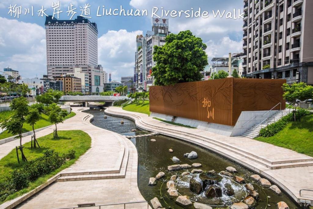 Backpacker 41 Hostel - Taichung Dış mekan fotoğraf