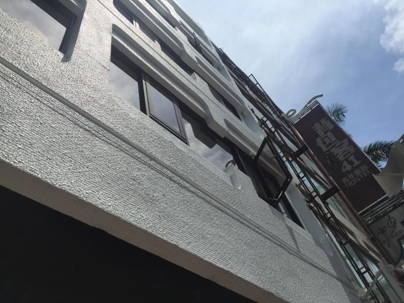 Backpacker 41 Hostel - Taichung Dış mekan fotoğraf