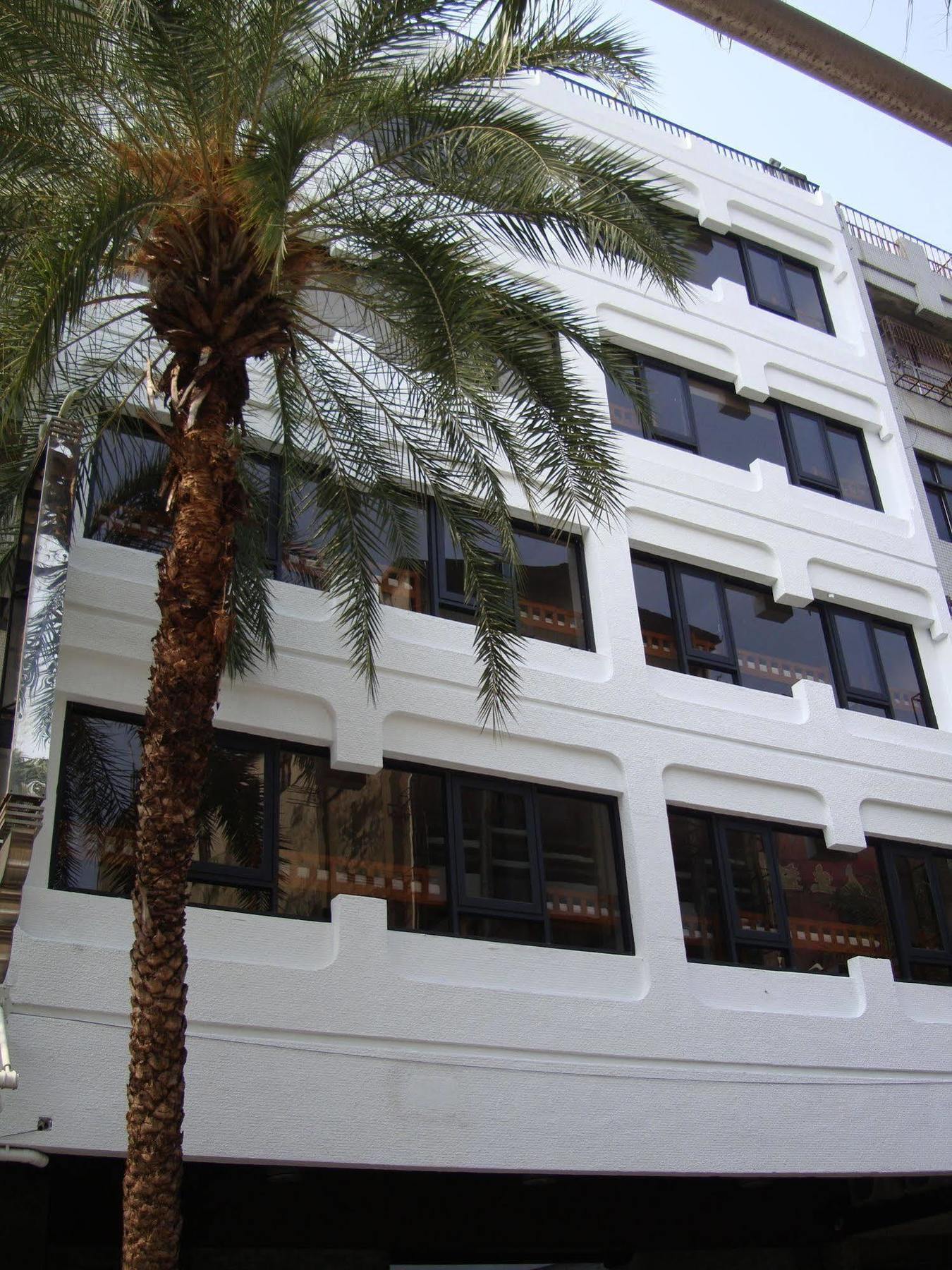 Backpacker 41 Hostel - Taichung Dış mekan fotoğraf