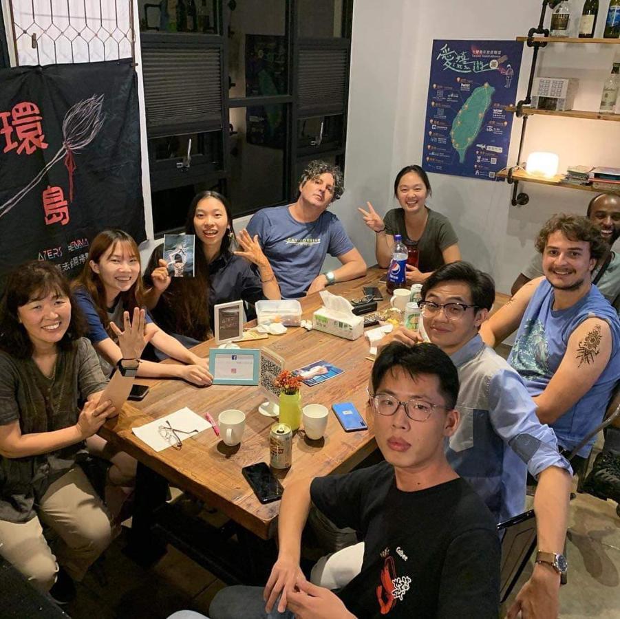 Backpacker 41 Hostel - Taichung Dış mekan fotoğraf