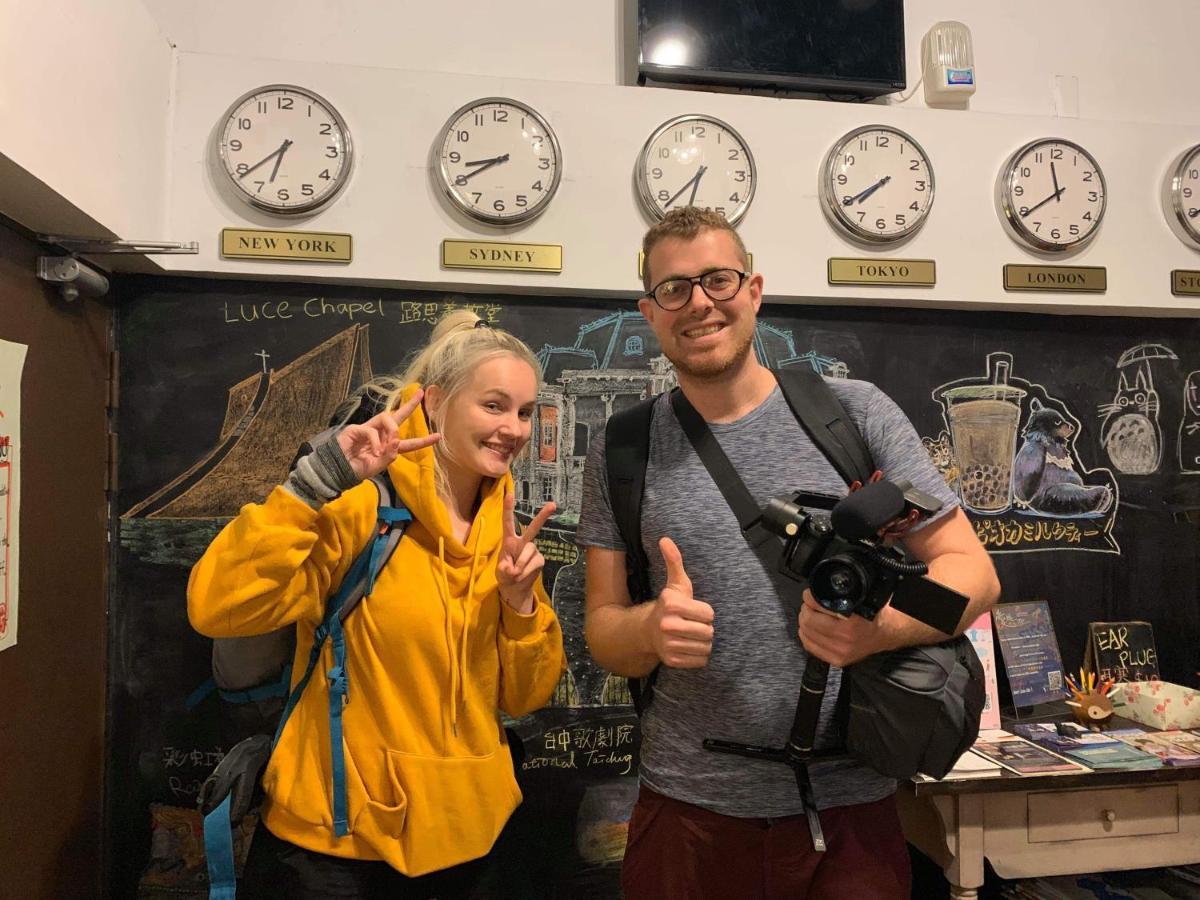 Backpacker 41 Hostel - Taichung Dış mekan fotoğraf